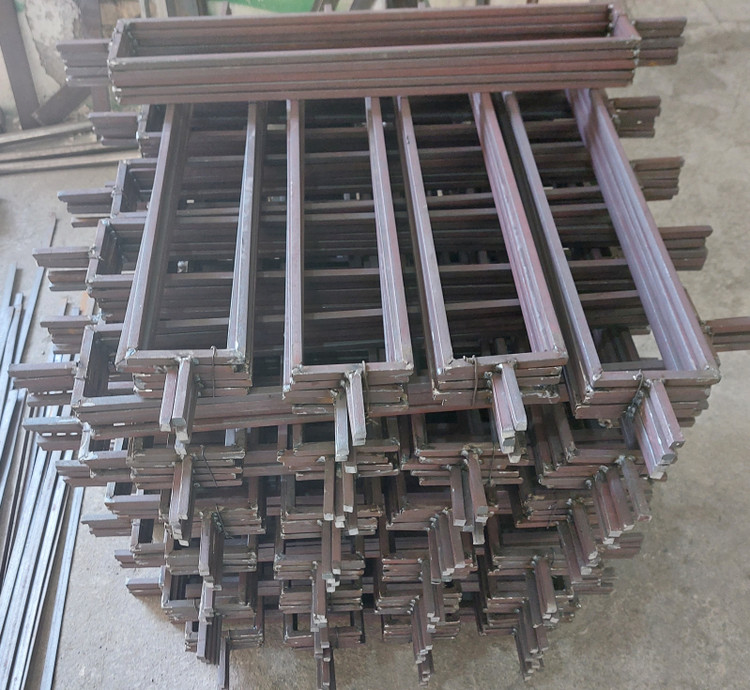 گلنرده فلزی ارشا (کد 139)